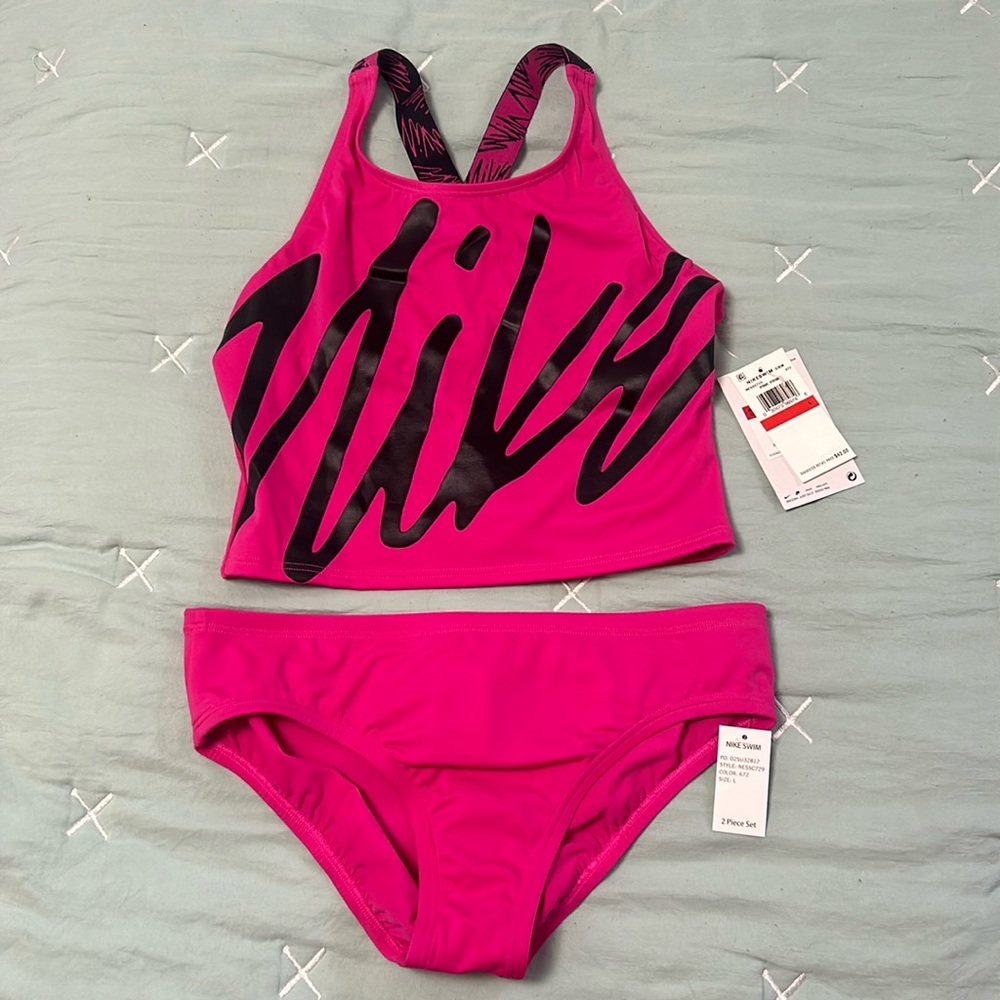 Nike girls Hot Pink prime two piece set swimsuit.